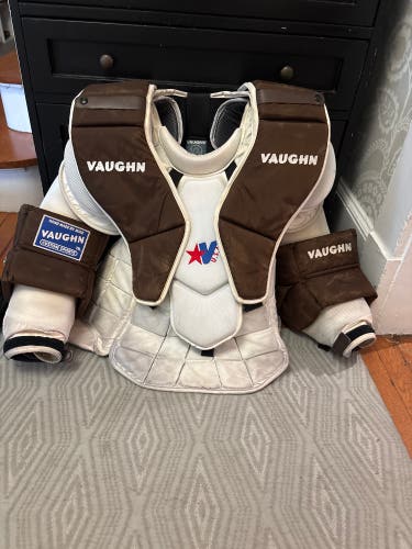 Medium Vaughn V10 Pro Carbon Goalie Chest Protector Pro Stock (Used)