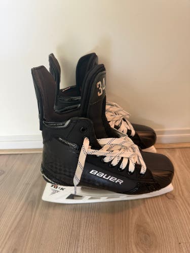 2024 Bauer Supreme Shadow Hockey Skates Regular Width Pro Stock Size 6 (New)
