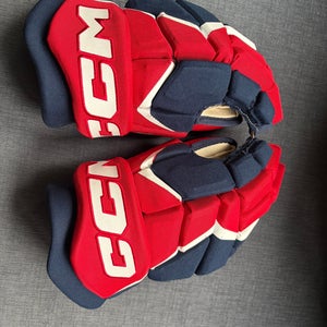 CCM JetSpeed FT680 Gloves 14" (Used)