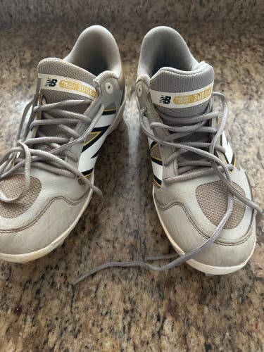 Gray Unisex Size M 8.0 (W 9.0) Youth New Balance Fresh Foam X 1080 Shoes (Used)