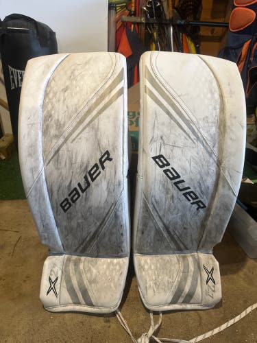 Small Bauer Vapor X2.7 Goalie Leg Pads (Used)