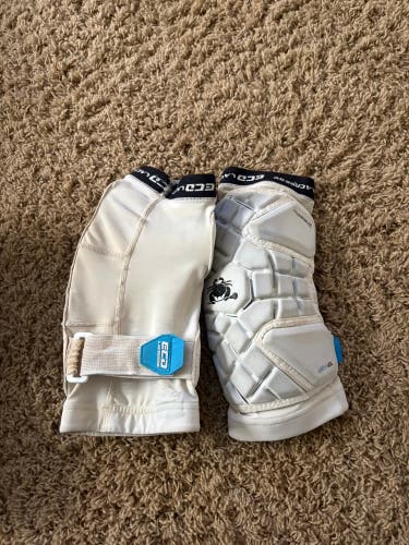 Small / Medium Youth ECD Echo Arm Pads (Used)