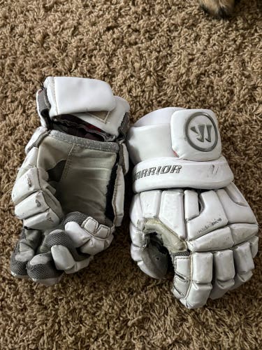 Warrior Burn Lacrosse Gloves (Used)