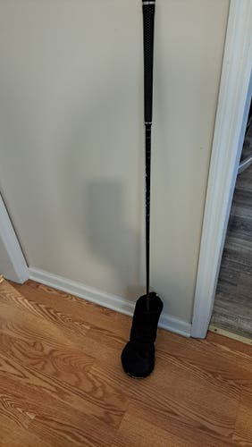 Unisex Cobra RAD Speed XB Right Handed Driver Regular Flex 12 Loft Graphite Shaft 47" (Used)