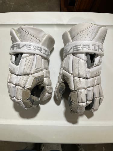 Maverik Max Lacrosse Gloves (Used)
