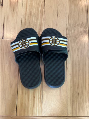 Black Unisex 5Y (Big Kids / Youth) Youth Nike Sandals (New)