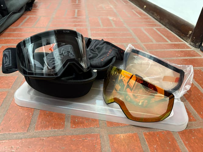 GLADE Men's Snowboard FATHOM+ Goggles - Lightly Used, with 2 Spare Swappable Lenses