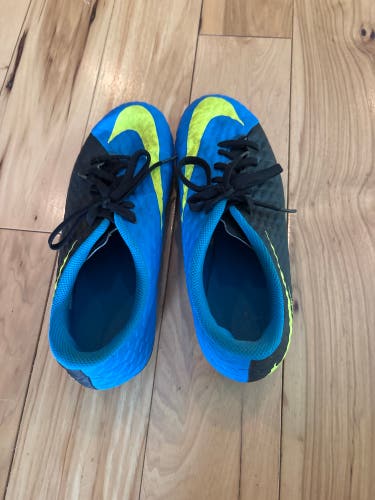 Blue Unisex 6Y (Big Kids / Youth) Nike Hypervenoms Cleats (New)