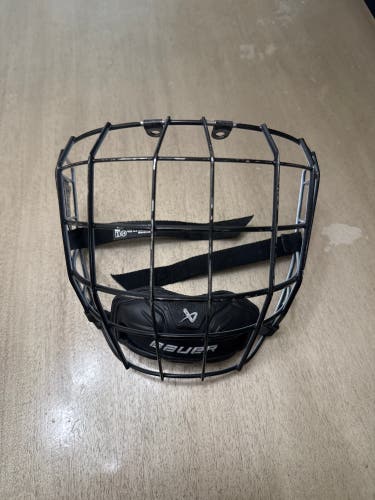 Small Bauer Profile II Facemask Full Cage (Used)