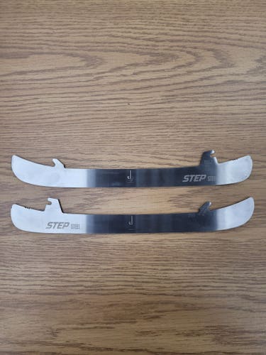 NEW! Size 255 Step Steel ST PRO XS Ice Hockey Runners (New)