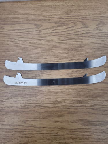 NEW! Size 304 Step Steel ST PRO XS Ice Hockey Runners (New)