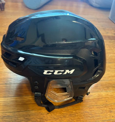 New! Medium CCM Tacks 110 Helmet