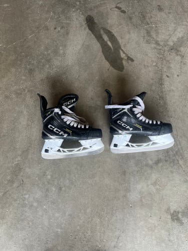 2024 CCM Tacks XF 80 Hockey Skates Regular Width 7 (Used)