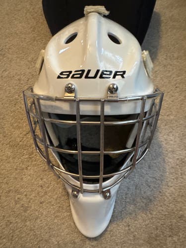 Senior Small 2023 Bauer 940 Goalie Mask (Used)