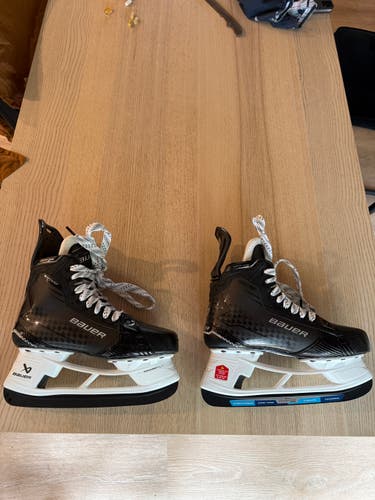 Bauer Supreme Shadow Hockey Skates Size 6 Fit 1