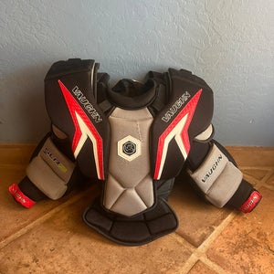 XL Vaughn SLR3 Goalie Chest Protector (Used)