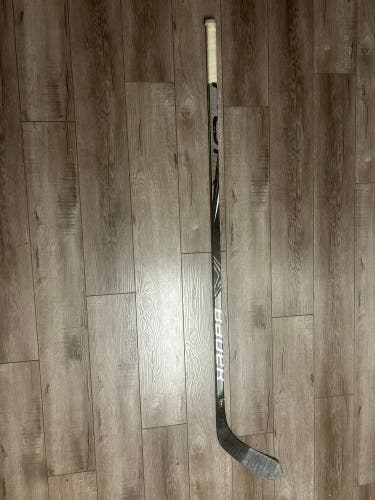 Senior Bauer Vapor Flylite Left Hand Hockey Stick P90T 95 Flex (Used)