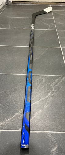 Bauer Vapor Flylite Right Handed Hockey Stick P28 55 Flex