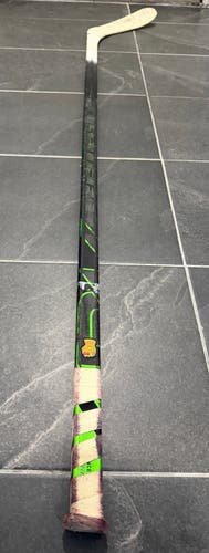 Bauer Supreme ADV Right Handed Hockey Stick P28 55 Flex