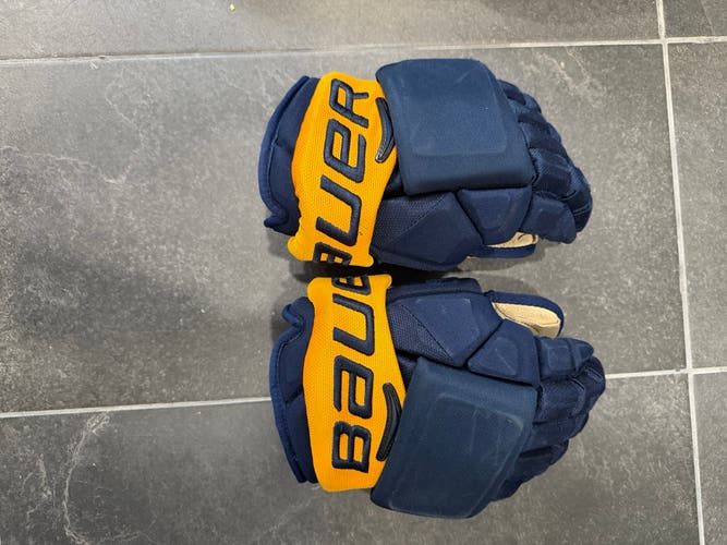 Bauer Vapor 1X Pro Gloves 13" Pro Stock Nashville Predators (Used)