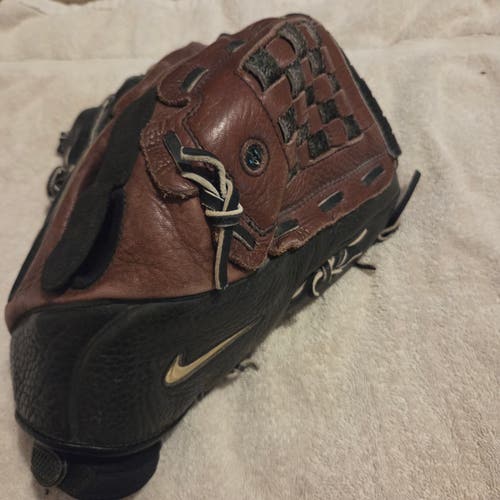 Nike RH Athena Fastpitch Softball Glove 13" Nice Glove/Game Ready