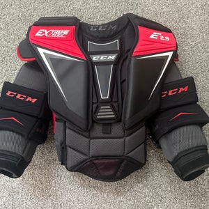 Small CCM Extreme Flex Shield E2.9 Goalie Chest Protector (Used)