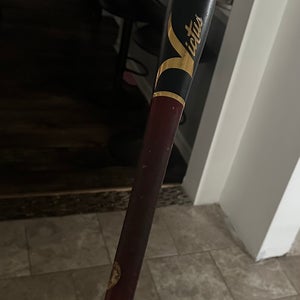 Victus Tatis Maple Bat (-3) 29 oz 32" (Used)