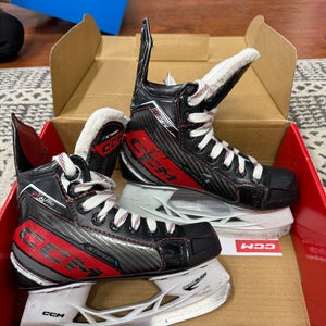 2023 CCM JetSpeed FT6 Pro Hockey Skates Regular Width 13.5 used