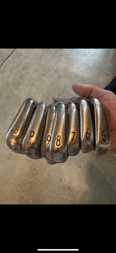 Men's 2021 Titleist T300 Right Handed Iron Set Stiff Flex (7 Clubs) #5 - #9, PW, GW (Used)