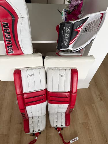 36" 2019 Vaughn Velocity V5 7460 Regular Goalie Full Set (Used)