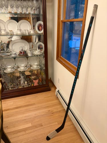 Senior Warrior Covert Deluxe Right Handed Hockey Stick 65 Flex (Used)
