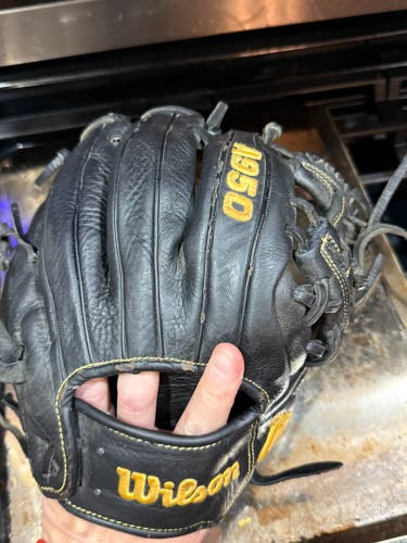 Wilson A950 RH Infield Baseball Glove 11.5" (Used)
