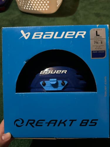 Large Bauer Re-Akt 85 Helmet Pro Stock (New)