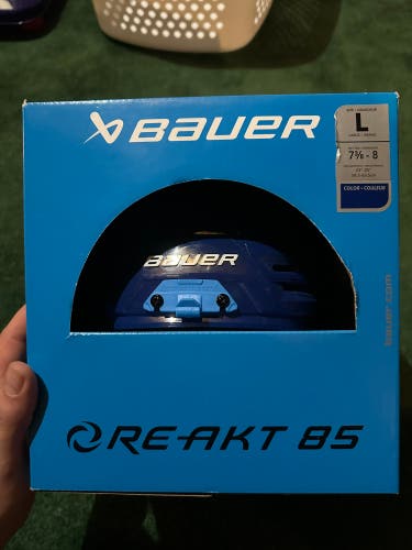 Large Bauer Re-Akt 85 Helmet Pro Stock (New)