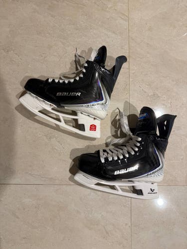 2025 Bauer Vapor Flylite Hockey Skates 7 (Used)