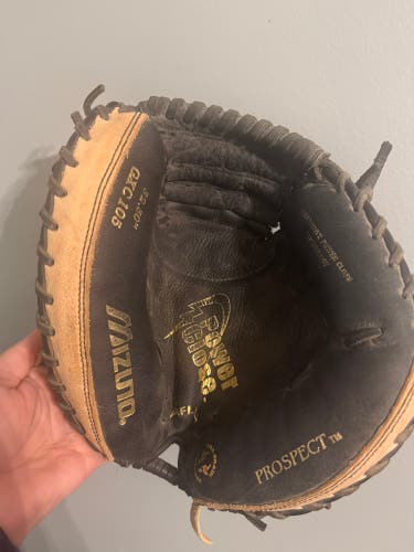 Mizuno Prospect Power Close RH Catcher's Mitt 32.5" (Used)