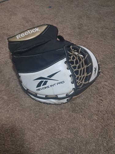 Reebok Full Right (Used)