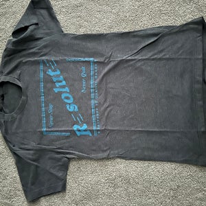 Gray Medium Adult Unisex Shirt (Used)
