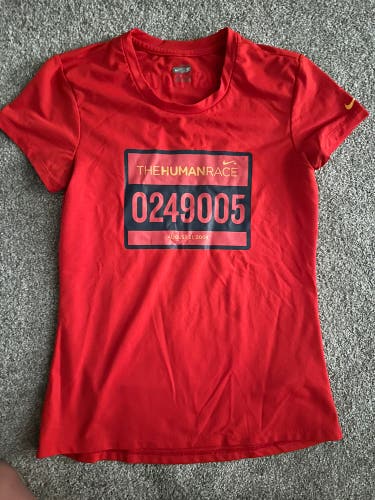 Red Small Women's Nike Shirt (Used)