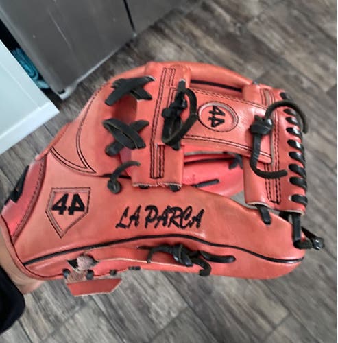 44 Pro Signature Series RH Infield Baseball Glove 12" (Used)