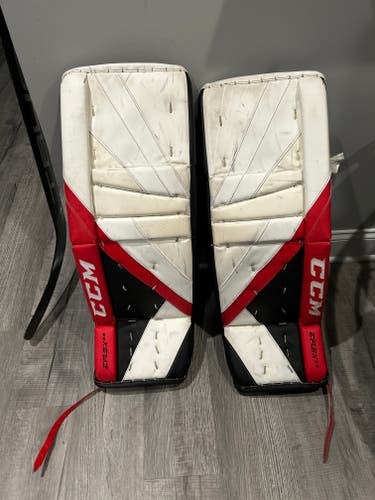 32" CCM Eflex 5.9 Goalie Leg Pads (Used)