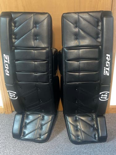 34" + 1.5" Warrior Ritual GT 2 Pro Goalie Leg Pads (Used)

GT GT2 RGT RGT2 Pro