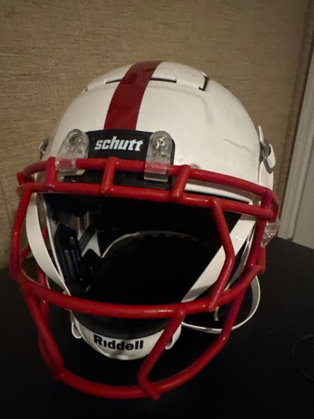 Adult Large Schutt F7 2.0 Helmet (Used) | SidelineSwap | Buy and Sell on  SidelineSwap
