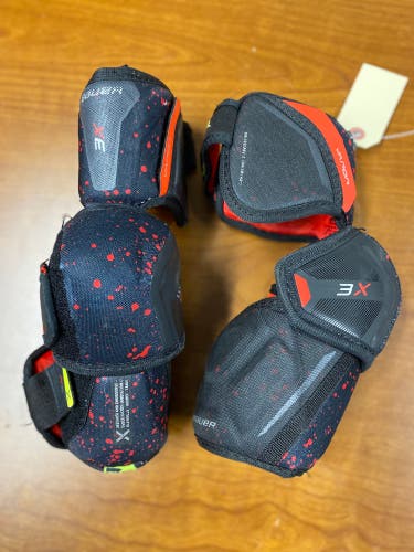Intermediate Medium Bauer Vapor 3X Elbow Pads (Used)