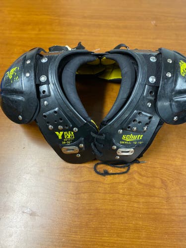 Small Youth Schutt Y Flex 2.0 Shoulder Pads (Used)