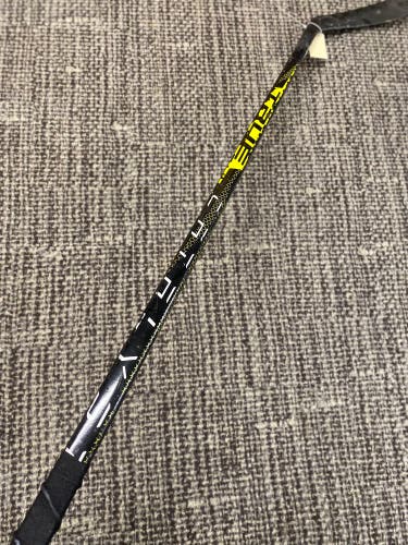 Youth True Catalyst 3X Hockey Stick Right Handed 50 Flex (Used)