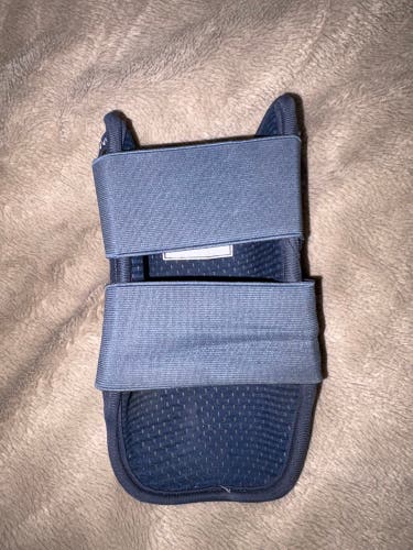 Blue Senior EvoShield Elbow Guard Elbow Protection (Used)