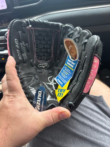 Mizuno Finch RH Softball Glove 10" (New)