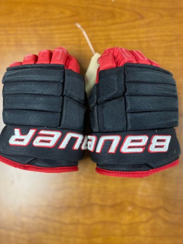 Red Junior Bauer Vapor Team Pro Gloves 11" (Used)