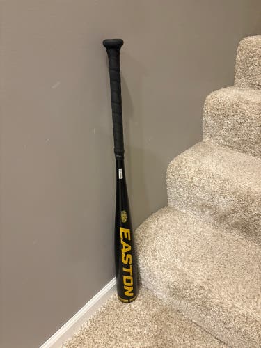 2023 Easton Black Magic Alloy USSSA Certified Bat (-8) 23 oz 31" (Used)